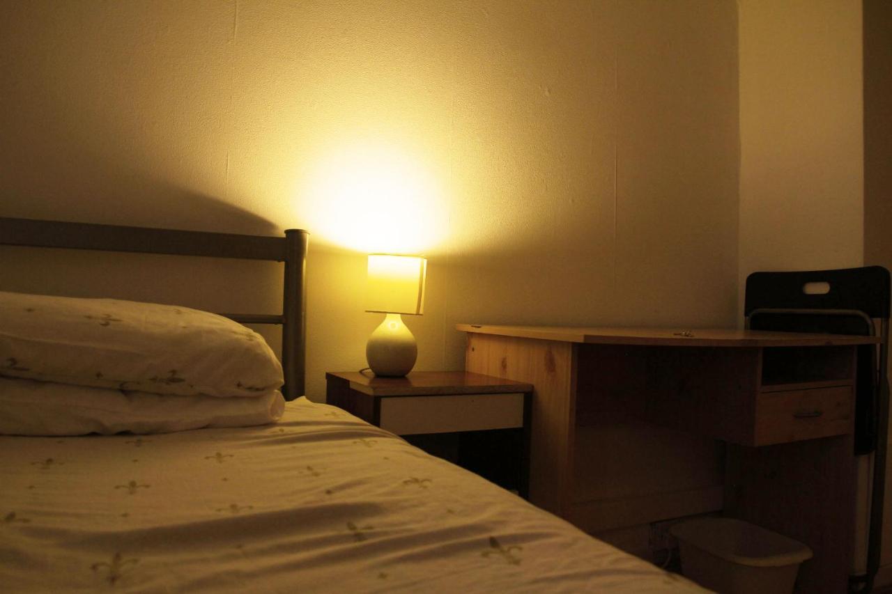 Elephant & Castle - Zone 2 - Private Rooms - Shared Bathroom London Exterior foto